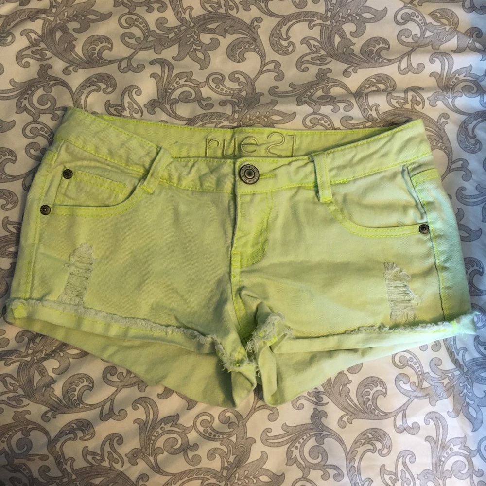 Rue21 juniors size 3/4 shorts neon yellow/green